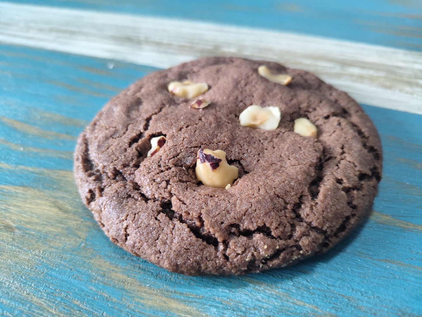 Chocolate Hazelnut Stuffed Cookie Minimum 4