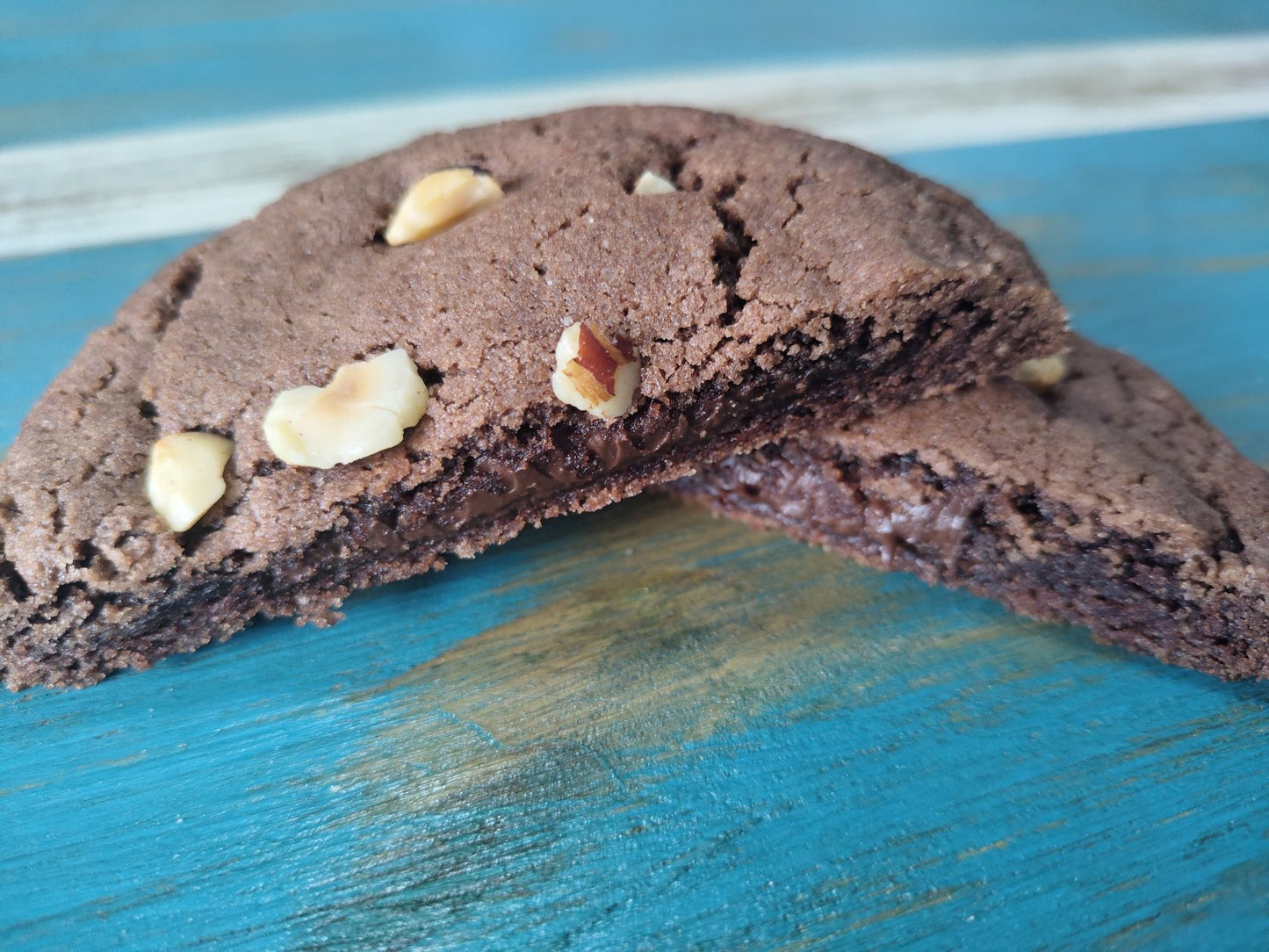 Chocolate Hazelnut Stuffed Cookie Minimum 4